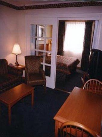 Lakeview Inns & Suites - Brandon Quarto foto